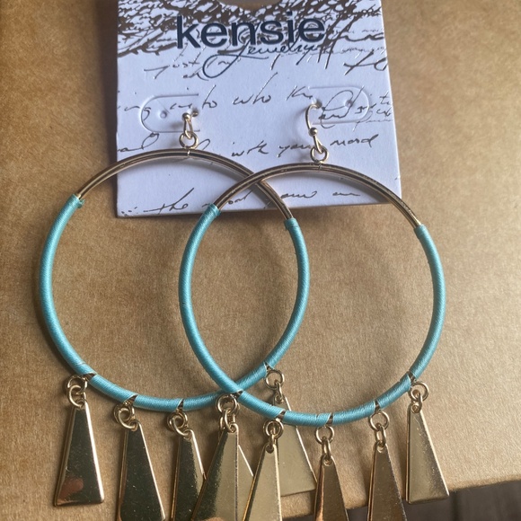 Dangle hoops - Picture 2 of 3